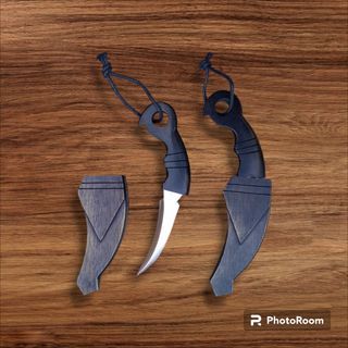 Carambit Pocket Knife