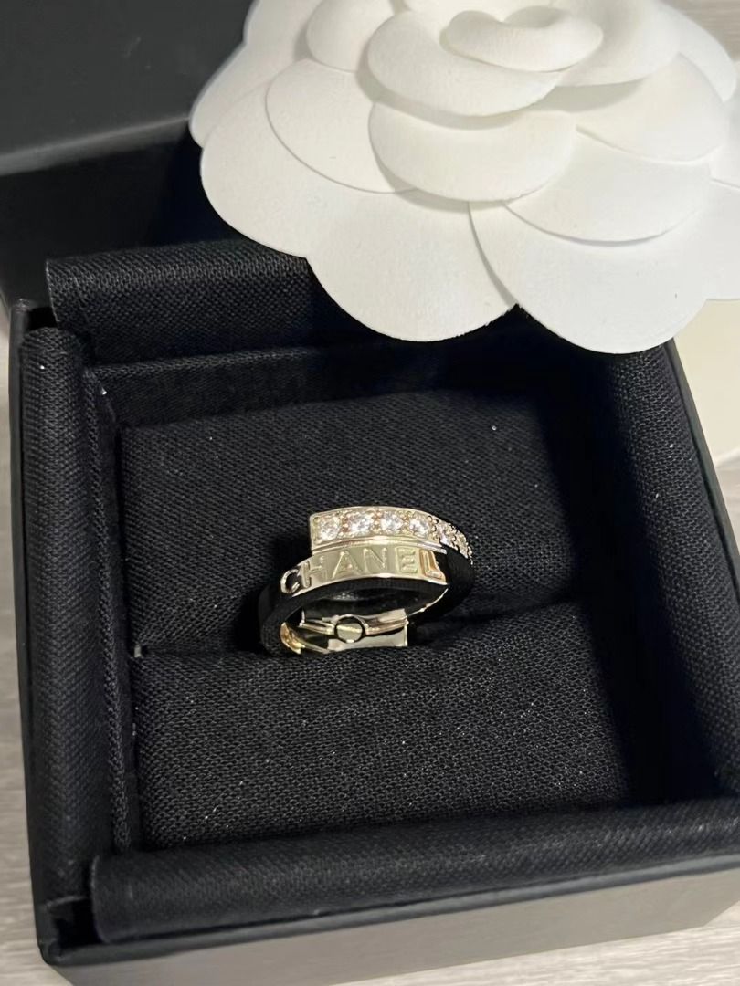 Chanel cc logo ring clearance