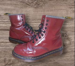 Dr Martens cherry red