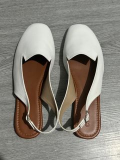 Flat Shoes - White