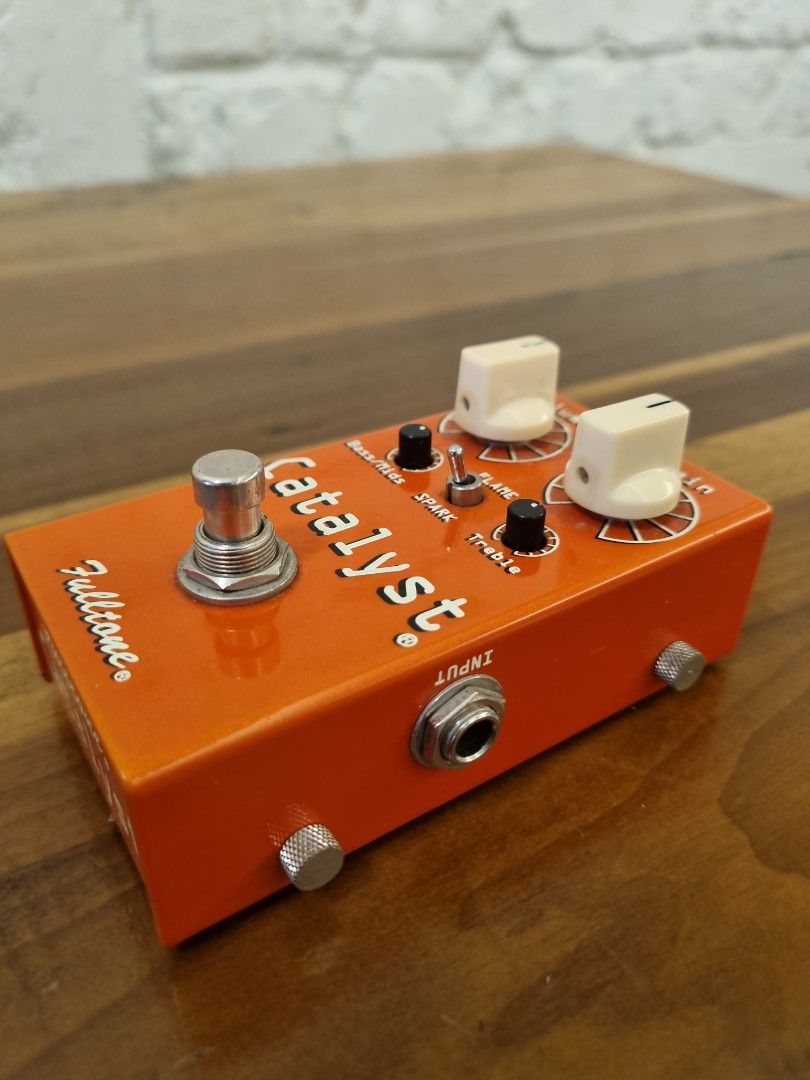 Fulltone Catalyst CT-1 エフェクター Fulltone CT-1 Catalyst Fuzz/Boost/Overdrive Reviews | Sweetwater