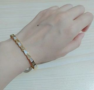 (Kategori: ) berada di . Dikirim oleh fortuneboutiquejewellery (ID iklan 1299275665, Gambar 1). Deskripsi: .