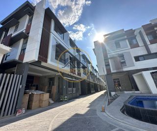 3 Storey House and Lot | Townhouse For Sale in Quezon City near SM North