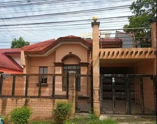 HOUSE AND LOT FOR SALE IN EASTWOOD GREENVIEW SUBD.