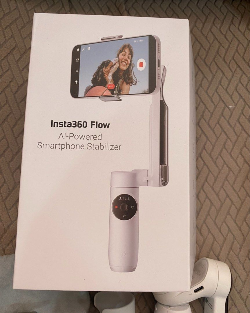 Insta360 Flow (Category: Gimbals & Stabilizers ) located in Las Pinas. Submitted by carvp (Listing ID 1299239766, Image 2). Description: Insta360 Flow AI-powered smartphone stabilizer Handheld gimbal Very easy to use Used multiple times only Bought April 28, 2023 Rfs: No time to use Meet up: SM Southmall weekends Delivery ok.