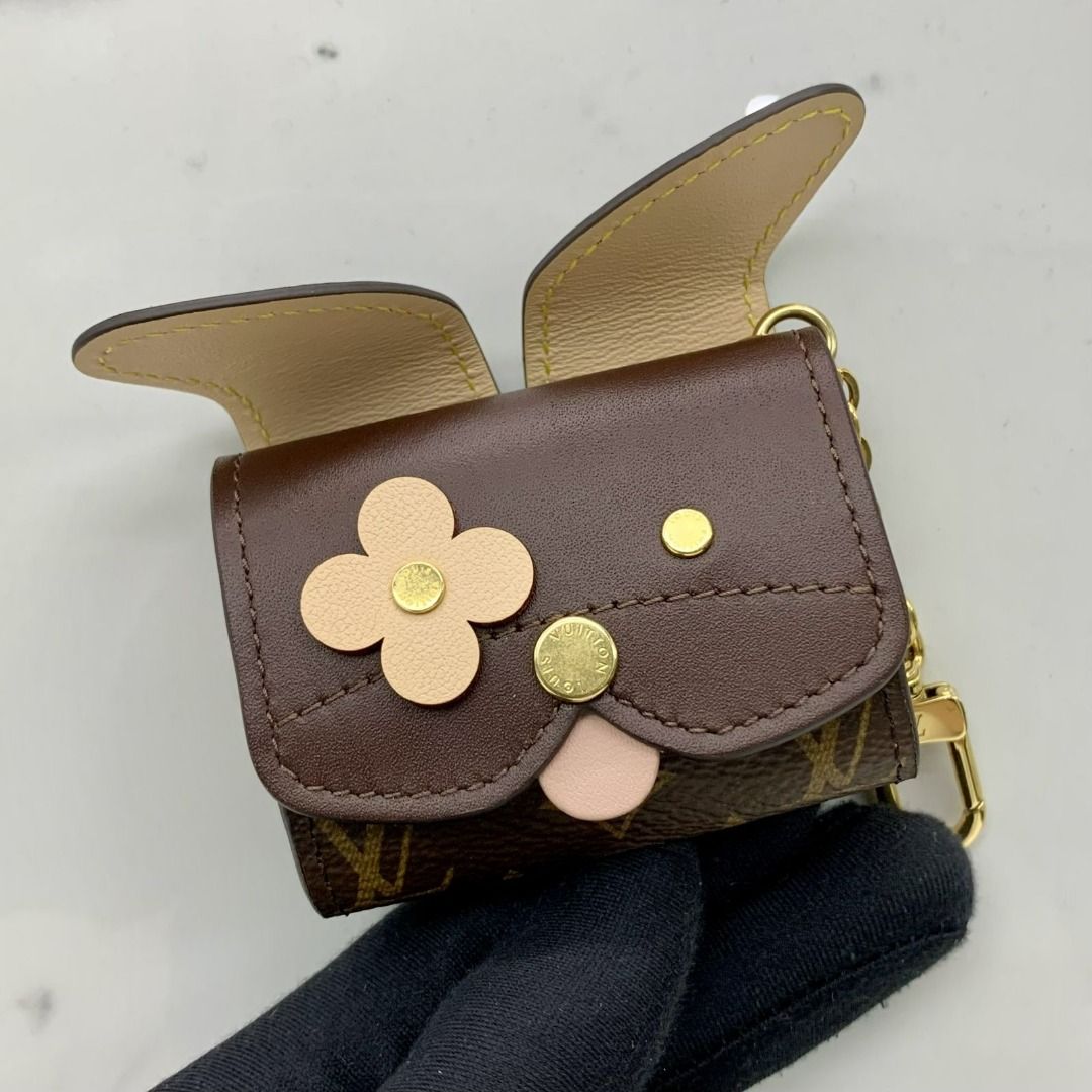 LOUIS VUITTON DOG AIRPODS CASE 247015795 AL