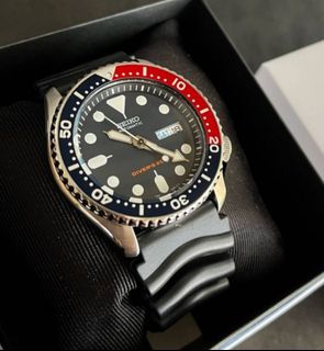 (Category: ) located in . Submitted by notorious_watches (Listing ID 1299191438, Image 1). Description: .
