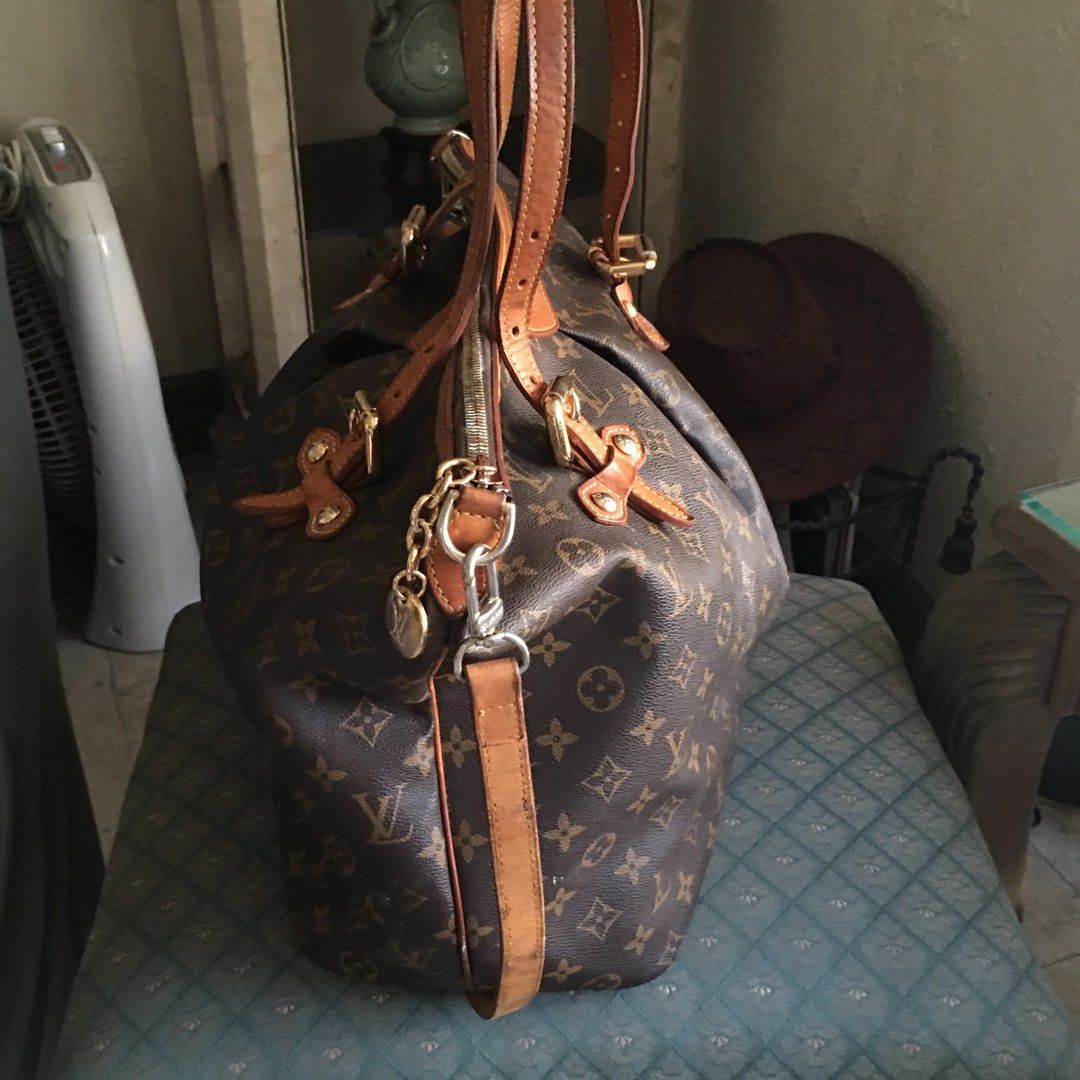 LV Monogram Palermo bag (Category: Luxury Bags & Wallets) located in Paranaque City. Submitted by jd555 (Listing ID 1299214053, Image 2). Description: LV Palermo Monogram shoulder bag Pre-loved - in good used condition Material: Brown monogram canvas/ Genuine Leather strap With Goldtone LV zipper pull Accessories: Shoulder Strap Date Code : TH0099 Size: H 35cm /W 35cm / D 18cm Condition : Normal signs of use darkening of the handles Some hairline