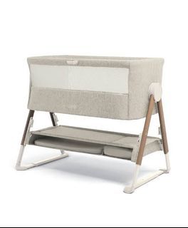 Mamas and Papas Lua Crib (Musical cot mobile not included)
