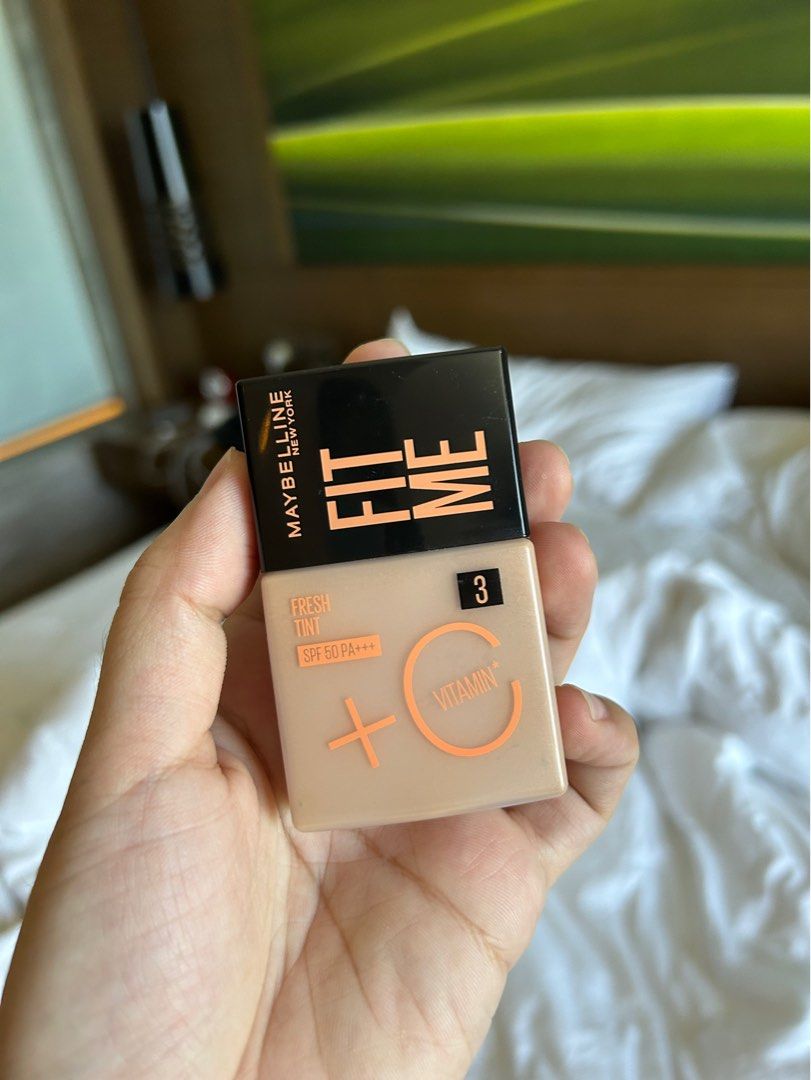 Maybelline Fit Me Fresh Tint (Category: Makeup) located in Manila. Submitted by curatedbyelvynna (Listing ID 1299155742, Image 3). Description: Condition: 5/5; used 2-3x only No ‘more photos’. All photos are posted, what you see is what you’ll get. Please note that my items are preloved, it is likely that there will be signs of light wear in general. Last price posted 💯 No more haggling. All items are reasonably priced based on their condition. 