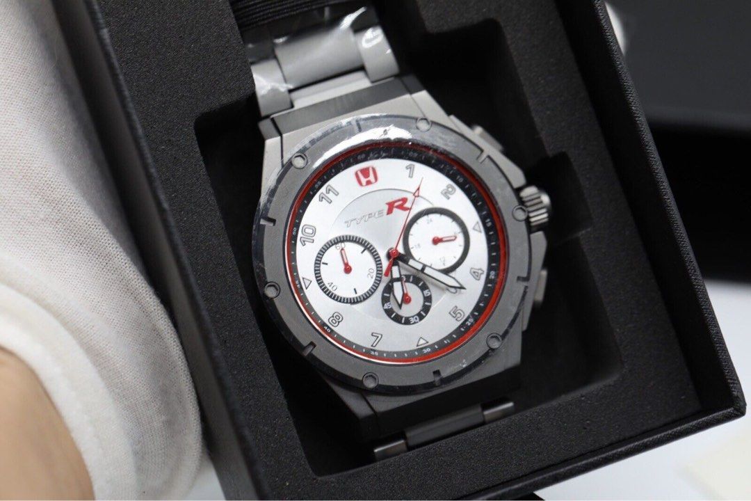 Meister Honda Type R collab watch (Category: Luxury Watches) located in Mandaluyong City. Submitted by tech-projekt (Listing ID 1299270986, Image 3). Description: Pre-Order! Honda Type R Meister Collab watch Brand New Resale Limited edition numbered watch.