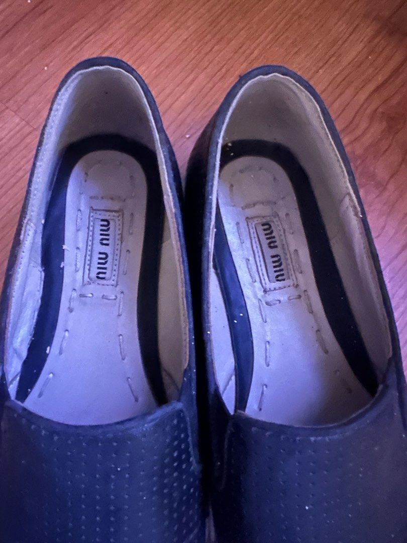 Miu Miu Captoe Black (Category: Sneakers) located in Makati City. Submitted by luxedeclutter (Listing ID 1299273617, Image 2). Description: Well used As is where is condition.