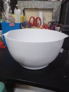 Mixing bowl
