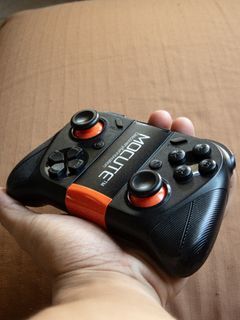 Mocute 050 Wireless Gamepad (for Mobile & PC)