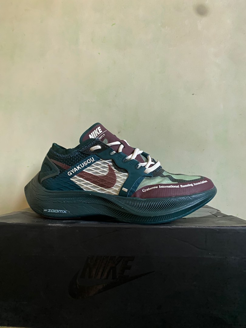 gyakusou vaporfly next