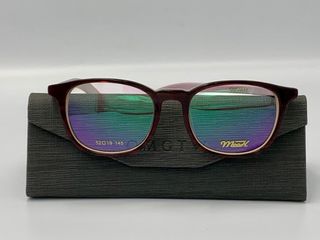 由 lemoneyewear (刊登 ID 1299153334，圖片 1) 提交，位於 的 (類別：)，說明：。