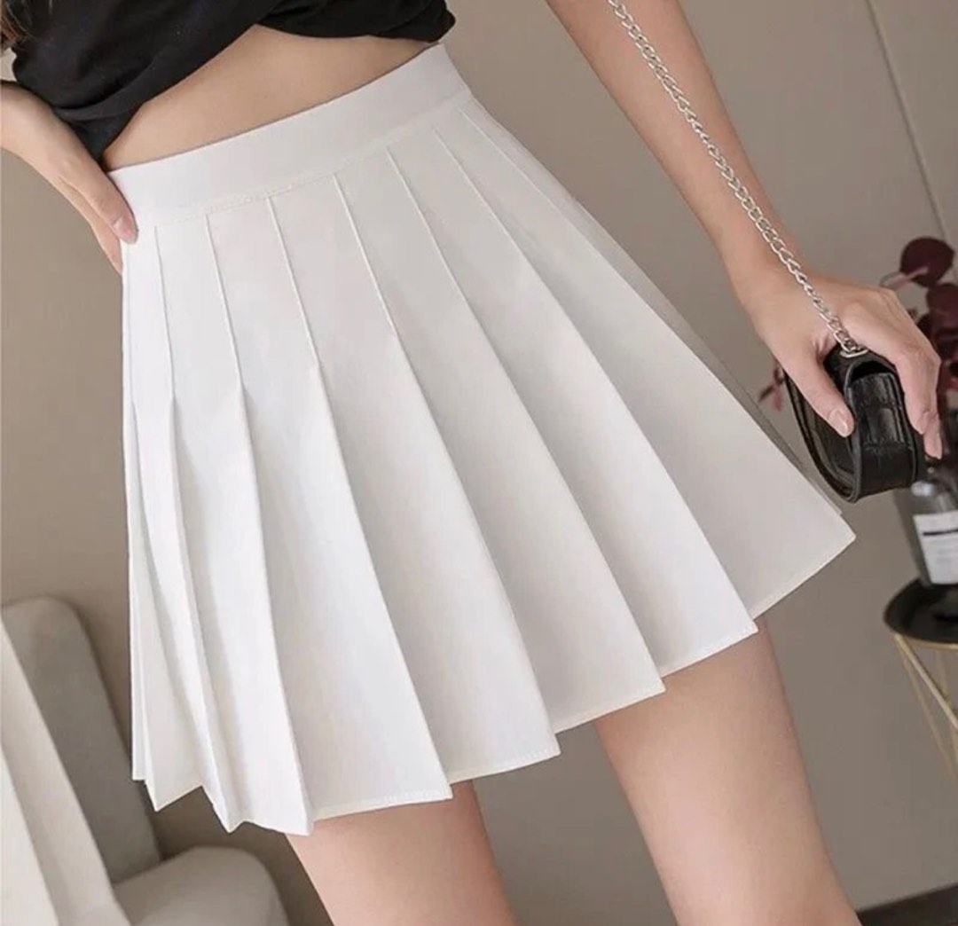Pleated White Skirt, Women's Fashion, Bottoms, Skirts on Carousell