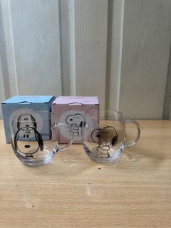 Pyrex Peanuts snoopy mug set