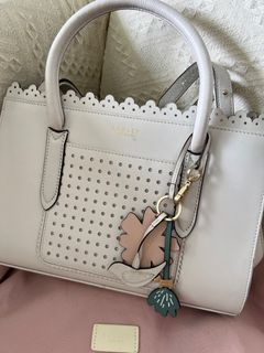 (Category: ) located in . Submitted by miahusna (Listing ID 1299131444, Image 1). Description: .