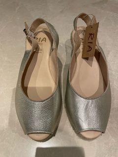 (Category: ) located in . Submitted by tuanteo (Listing ID 1299180954, Image 1). Description: .