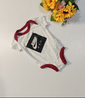 (Category: ) located in . Submitted by clothescollection77 (Listing ID 1299264381, Image 1). Description: .