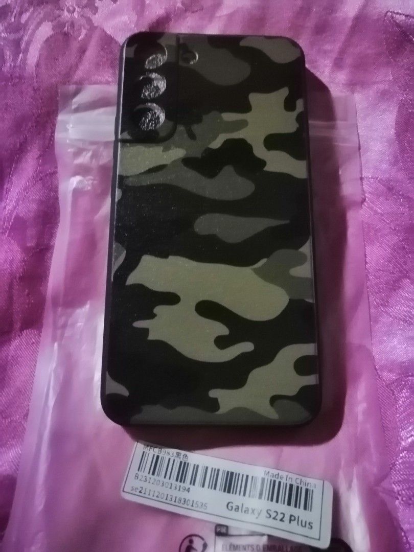 Samsung Galaxy S22 Plus casing (Category: Cases & Sleeves) located in Quezon City. Submitted by rolenalma (Listing ID 1299188307, Image 3). Description: Samsung galaxy S22 plus casing For sale 3 pcs. For Php 300. 00 M. O. D - lalamove, j&t, lbc M. O. P - gcash.