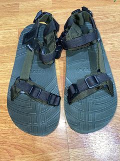 Sandugo hiking sandals