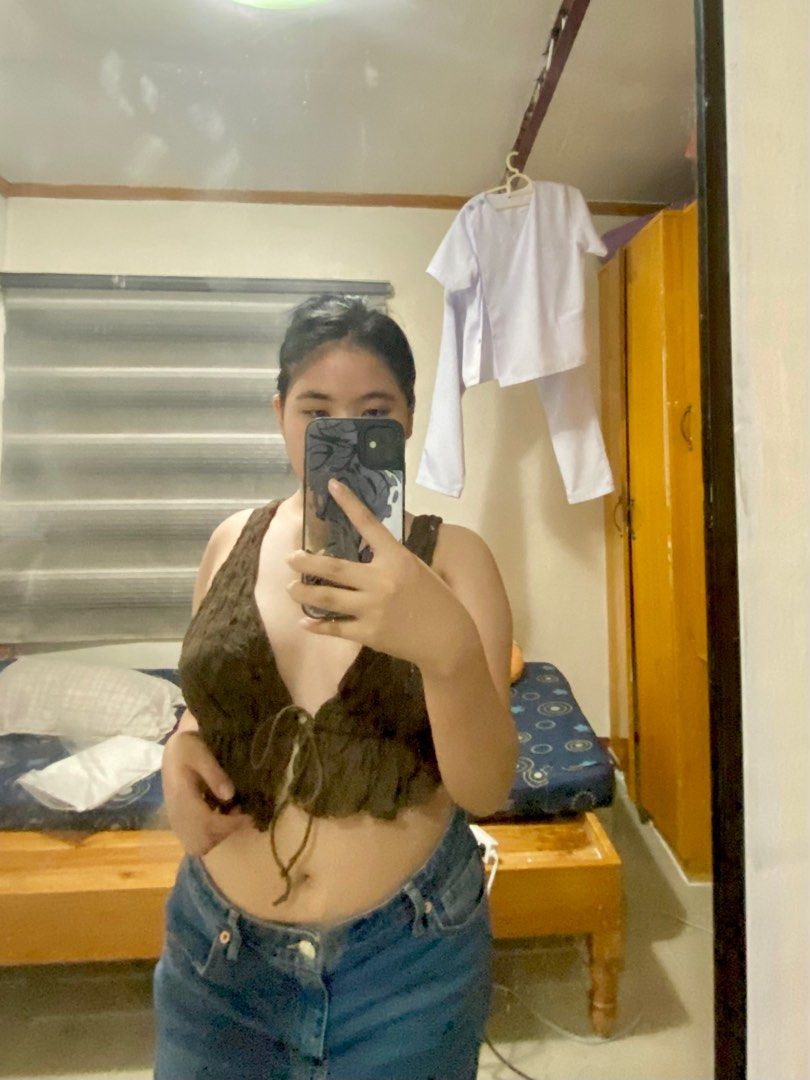 SHEIN ICON Tie Front Open Back Textured Tank Top (Category: Sleeveless) located in Manila. Submitted by thriftbae_ (Listing ID 1299225105, Image 3). Description: Brown Sleeveles Top 🥥Backless Top 🥥Open front 🥥XS - S size 🥥best for beach getaway ☀️🌊 🥥cover up or swimsuit 🥥best for night out also 💋 🥥 once used Model Measurement: Bust: 35B Waist: 26 inch High Hip: 30 inch Hip: 36 inch Height: 5'0 ft Body Frame: Medium to Large.