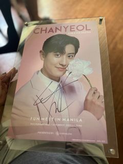 Signed and unsigned chanyeol poster with case