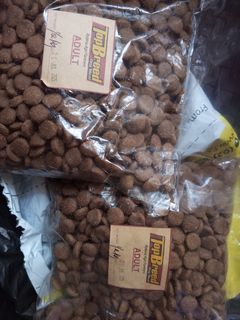 Take 2 repacked 1/2 kg of Top Breed Dogfood (total of 1kg)