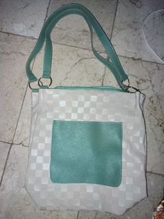 (Kategori: ) berada di . Dikirim oleh mina_7 (ID iklan 1299262905, Gambar 1). Deskripsi: .