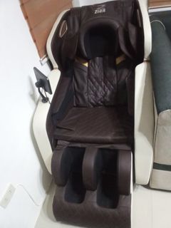 Zion deluxe massage chair