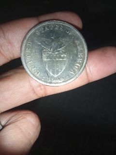 1907 and 1909 old piso coin