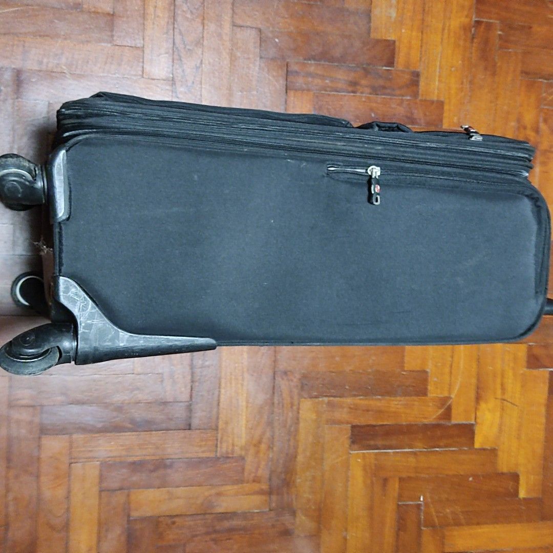 24 Wenger Noblr soft expandable luggage for more travel storage with 2 front 2 side packets no security lock
