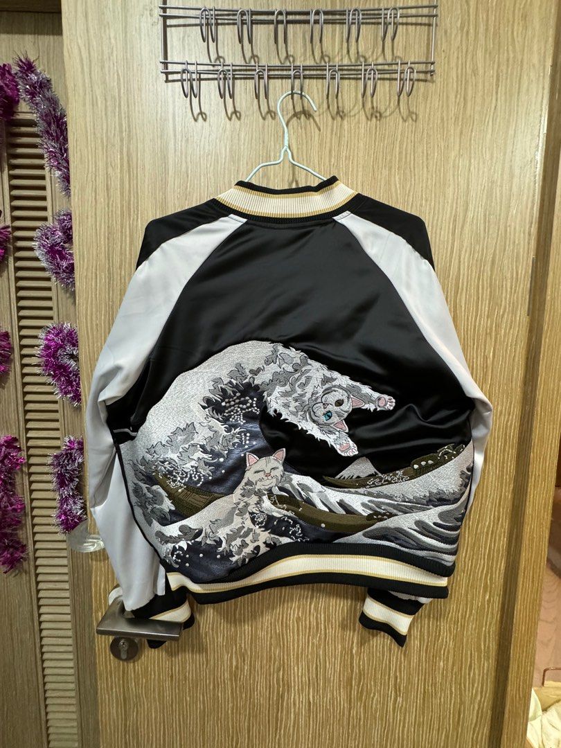 $599全新日本貓刺繡外套細碼（横須賀「神奈川沖浪裏と波乗り猫」浮世絵 