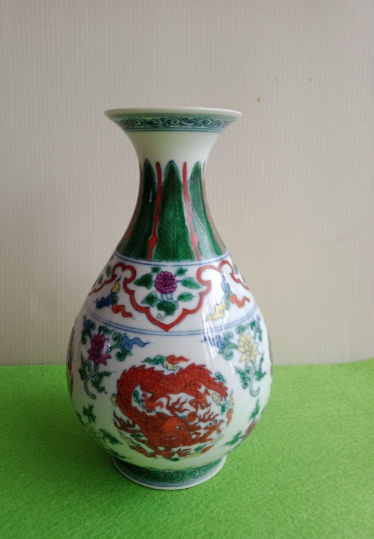 中国大明成化年制花瓶(款) Vintage China Porcelain Vase, Hobbies 