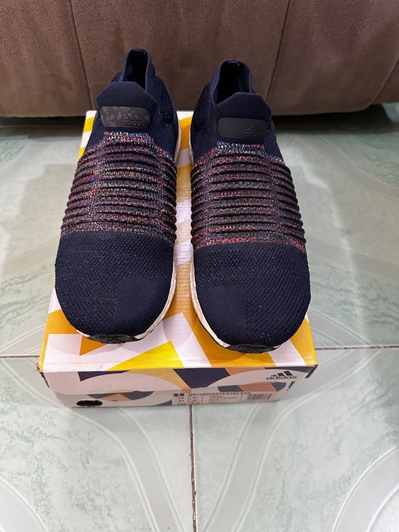 Adidas Ultraboost Laceless Size 10 (Category: Sneakers) located in San Pedro. Submitted by jcfiesta (Listing ID 1299334929, Image 2). Description: Selling my Adidas Ultraboost Laceless Size 10 Slightly negotiable Sf c/o buyer.