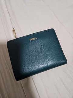 Authentic Furla bi fold zip wallet