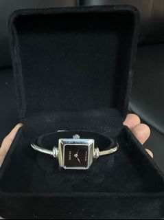 (Category: ) located in . Submitted by chloe_luxuries (Listing ID 1299438101, Image 1). Description: .