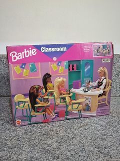 Barbie Classroom Playset #67114-91 (Preloved)