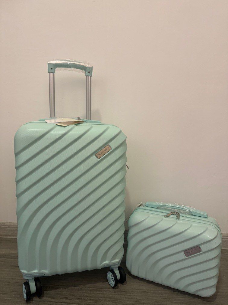 Barry smith papillary luggage in sales price