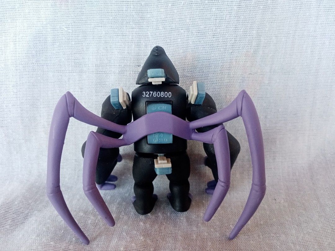 Ben 10 - Ultimate Spidermonkey and Nanomech Action Figure, Hobbies