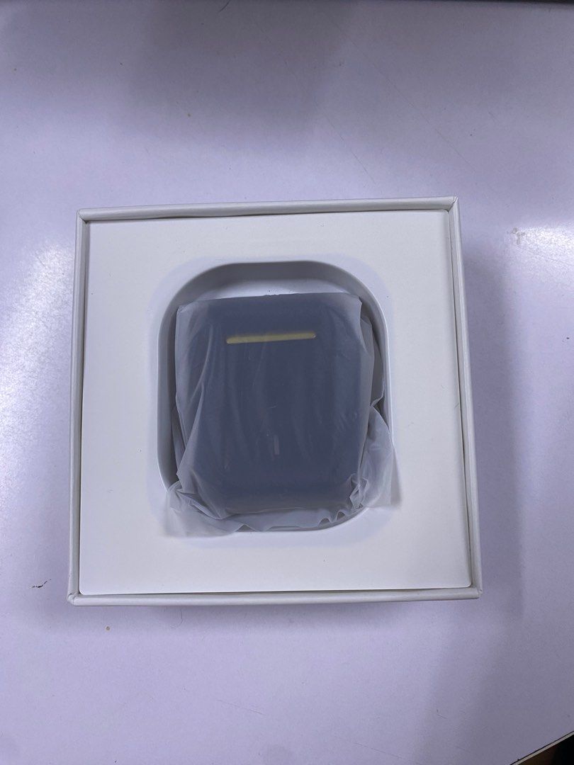 Bluetooth TWA earbuds J18 (Category: Earphones) located in Quezon City. Submitted by msamval (Listing ID 1299417329, Image 3). Description: TWS Earbuds (orig price: 480) - bluetooth 5.3 compatibility - single/couple for calls or music - superior battery life Rfs: gift not using.