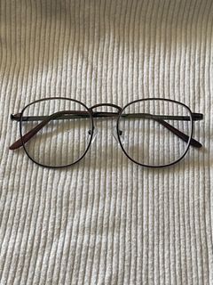 Brown eyeglasses frame (graded)