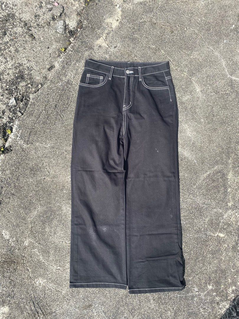 Contrast stitch straight loose pants (Category: Jeans) located in Sorsogon. Submitted by archiverags (Listing ID 1299383358, Image 1). Description: CONTRAST STITCH PANTS 28-29W 38L 9HEM.
