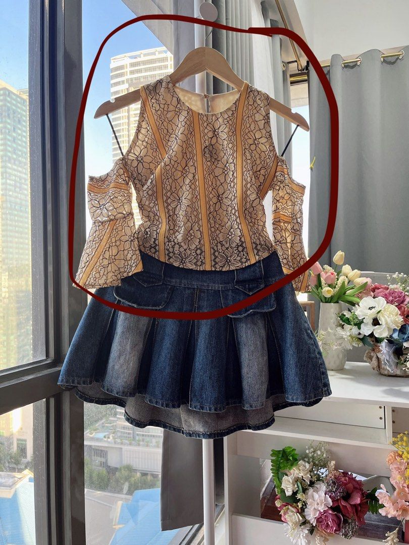 TAKE ALL tops for 99 small-medium (Category: Blouses) located in Taguig. Submitted by Mrs.Harris (Listing ID 1299357632, Image 1). Description: Small - medium tops get ALL for 99.