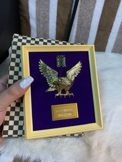 Eagle gold plated frame