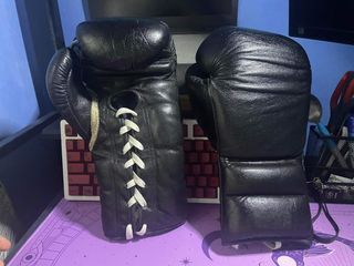 Genuine Leather Lace up Boxing gloves