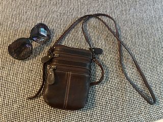 （分類：）位於 。 由 TK1234567 提交（商品編號 1299385600，圖片 1）。簡介： 。