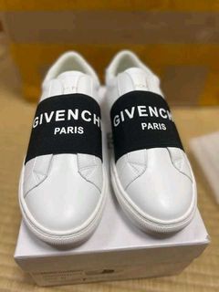 GivenchyWomen Classic Sneakers